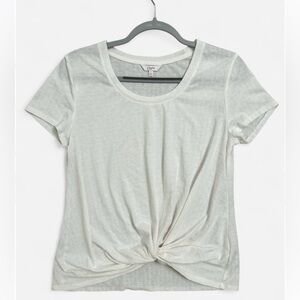 🌸Spring Sale!🌸 Candie’s Ivory Eyelet Knotted Top